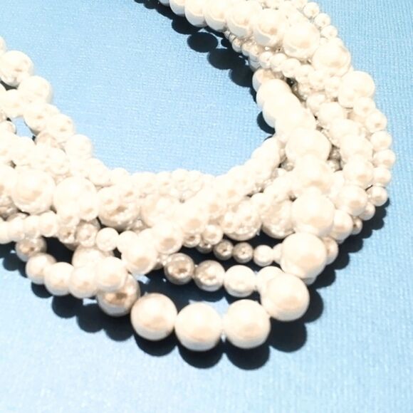 Vintage Multi Strand Dove Gray Faux Pearl Twisted Necklace - Picture 4 of 7